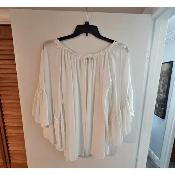 Women's Venus White Shirt/Cover-up One Size Fits All, Never Worn. - Picture 2 of 5